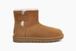 Ugg Mini Bailey Logo Strap