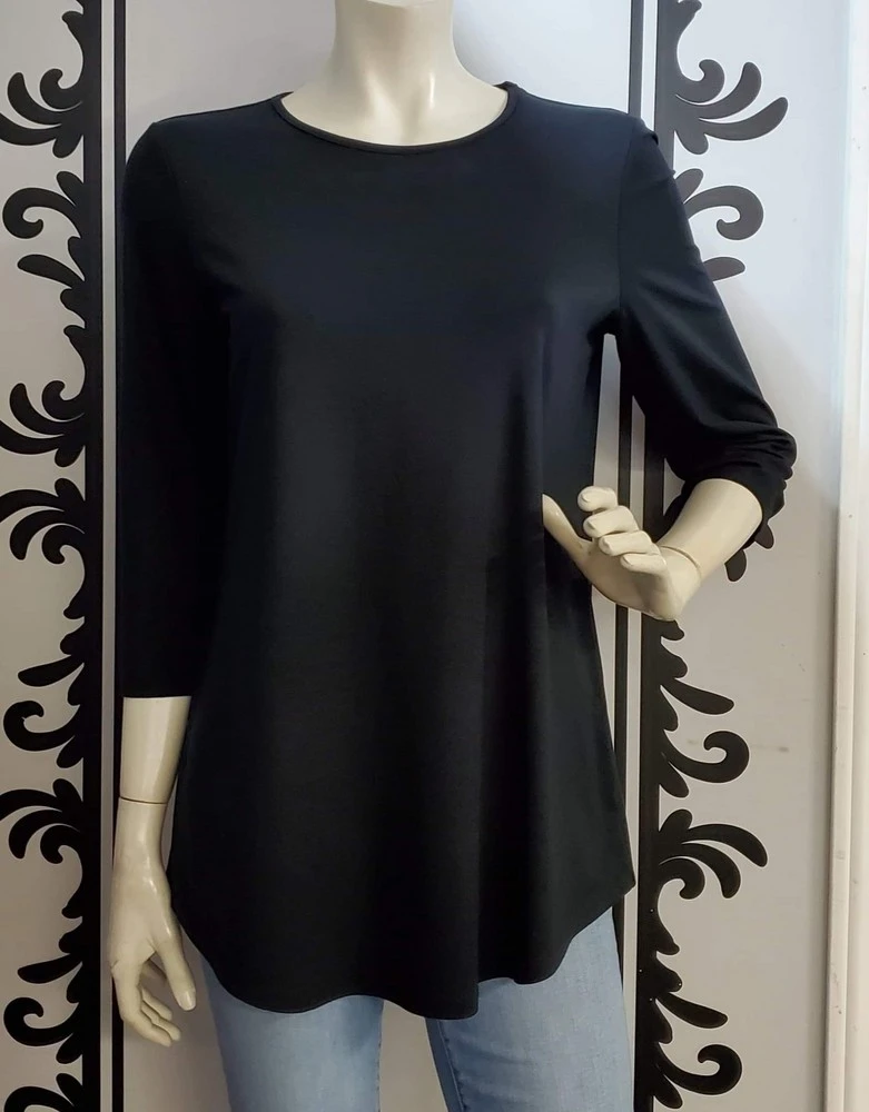 3/4 Sleeve Crewneck 3 3/4 Sleeve Crewneck