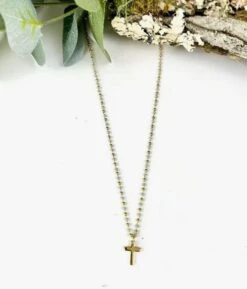 Garden Necklace Cross
